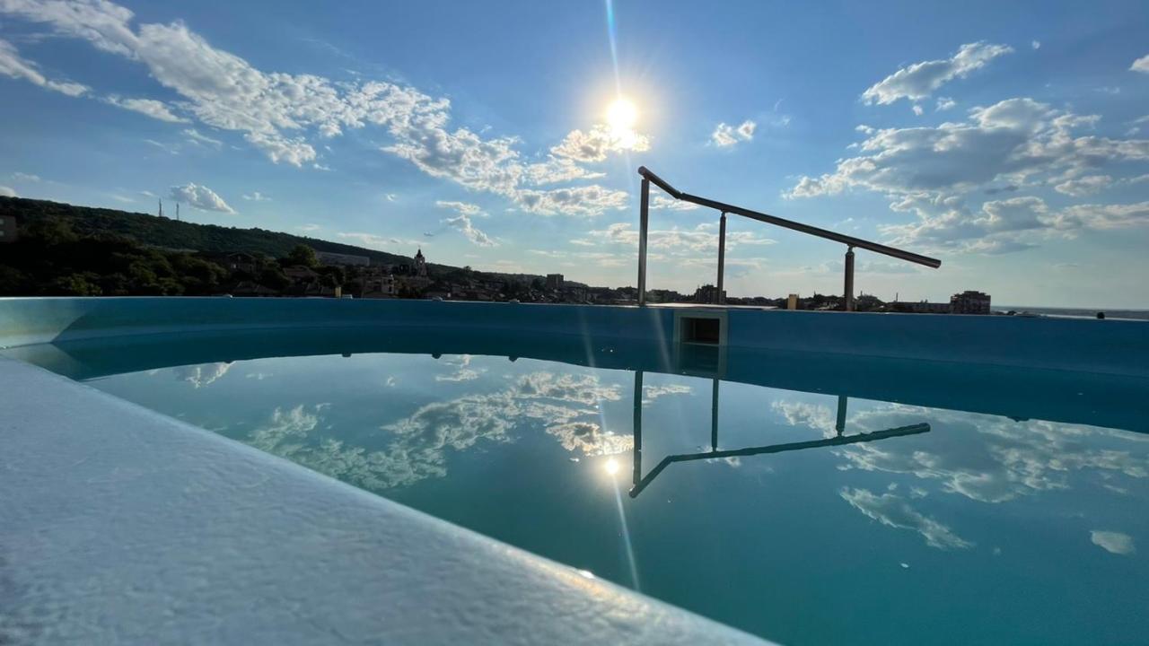Хотел Свищов Спа Зона Exteriör bild